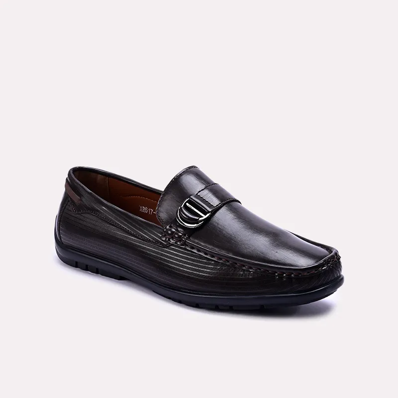 Men's loafers with a perforated leather upper for ventilation Men's loafers with a perforated leather upper for ventilation Peregrine Brown Dress Loafers 0130864 Men's loafers with a perforated leather upper for ventilation Men's loafers with a perforated leather upper for ventilation Peregrine Brown Dress Loafers 0130864