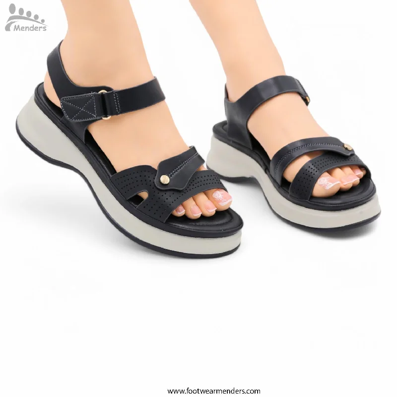 Men's slippers with a stretchy side panel for a better fit NS3641G5 comfy sandal