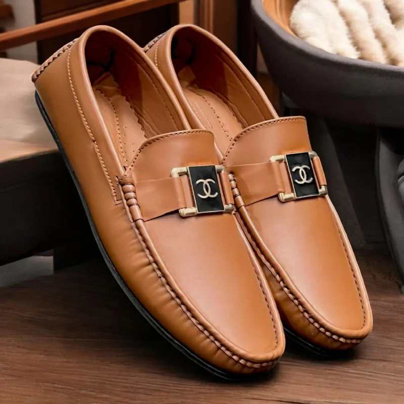 Men's slippers with a padded footbed for all - day comfort Calsia men shoes