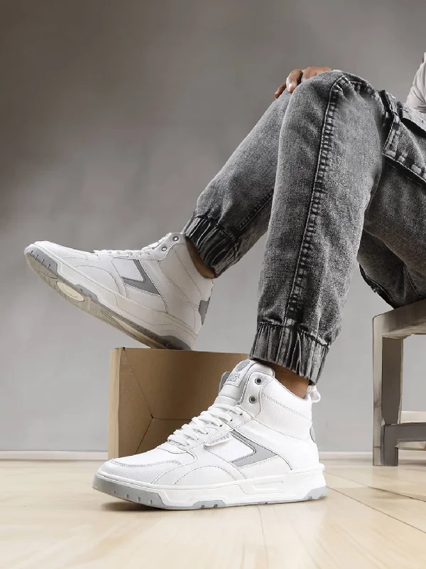 Men's casual shoes with a logo patch on the tongue Bacca Bucci Cappuccino Skystompers Men's casual shoes with a logo patch on the tongue Bacca Bucci Cappuccino Skystompers