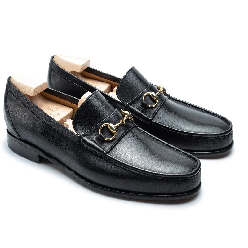 Men's loafers with a perforated leather upper for ventilation Men's loafers with a perforated leather upper for ventilation KIOWA 2508 Men's loafers with a perforated leather upper for ventilation Men's loafers with a perforated leather upper for ventilation KIOWA 2508