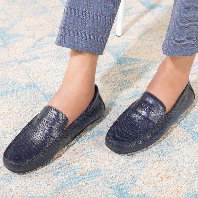 Men's loafers with a pointed toe for a stylish appearance Men's loafers with a pointed toe for a stylish appearance The Astro Blue Men's Leather Loafers Tresmode Men's loafers with a pointed toe for a stylish appearance Men's loafers with a pointed toe for a stylish appearance The Astro Blue Men's Leather Loafers Tresmode