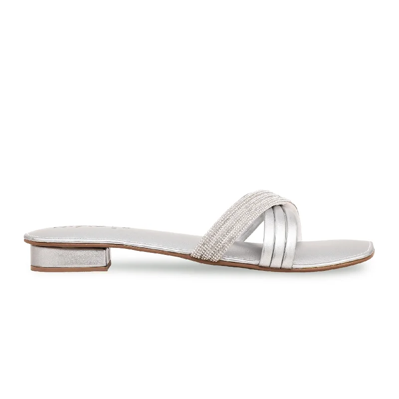 Men's slippers with a non - slip outsole for safety Silver Fancy Slipper FN7729