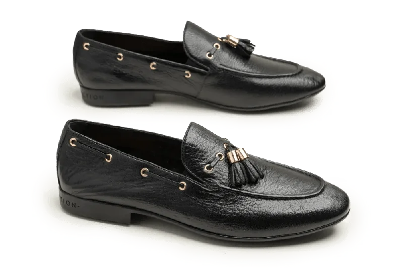 Men's loafers with a tassel front for a classic look Men's loafers with a tassel front for a classic look LOGO 10057 BKM Men's loafers with a tassel front for a classic look Men's loafers with a tassel front for a classic look LOGO 10057 BKM