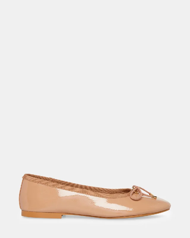 Men's loafers with a low - heeled design Men's loafers with a low - heeled design BLOSSOMS BLUSH PATENT Men's loafers with a low - heeled design Men's loafers with a low - heeled design BLOSSOMS BLUSH PATENT