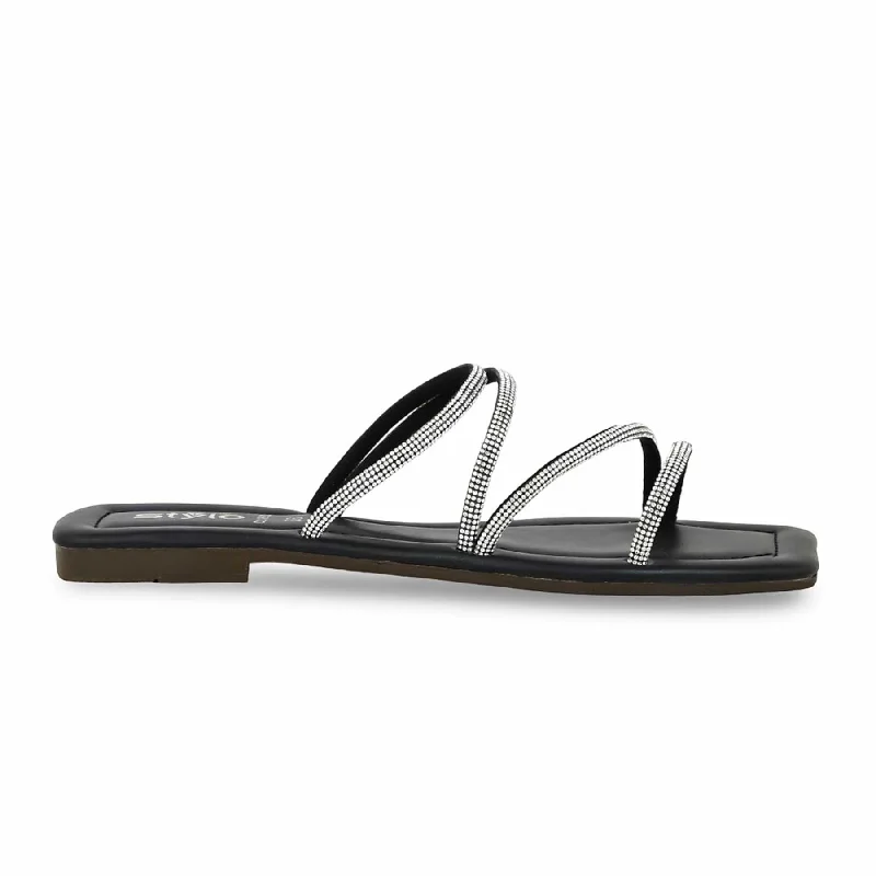 Men's slippers with a decorative pom - pom or tassel Black Casual Chappal CL1892
