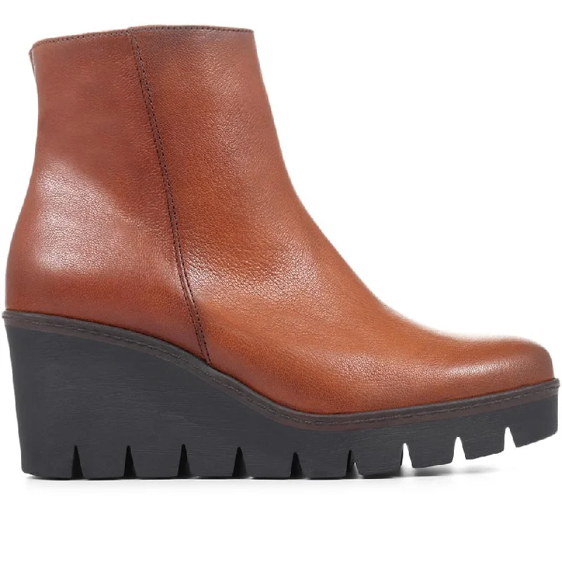 Men's casual shoes with a sporty look and feel Utopia Wedge Heel Ankle Boots - GAB30560 / 316 638 Men's casual shoes with a sporty look and feel Utopia Wedge Heel Ankle Boots - GAB30560 / 316 638
