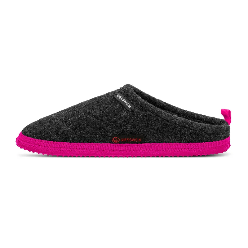 Men's slippers with a rubber sole for outdoor use Woolpops