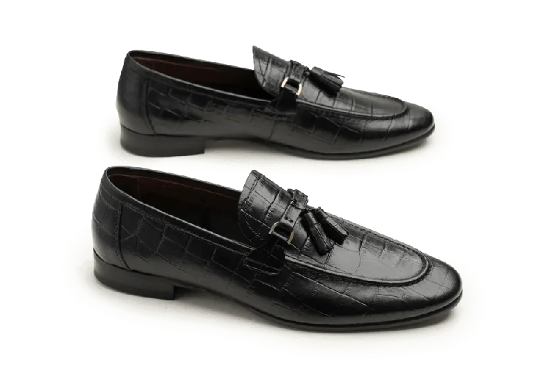 Men's loafers with a smooth leather finish Men's loafers with a smooth leather finish LOGO 10048 BKC Men's loafers with a smooth leather finish Men's loafers with a smooth leather finish LOGO 10048 BKC