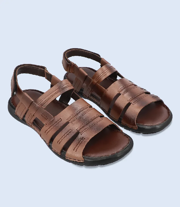 Men's sandals with a toe post design Men's sandals with a toe post design BM5986-BROWN-Men Sandal Men's sandals with a toe post design Men's sandals with a toe post design BM5986-BROWN-Men Sandal