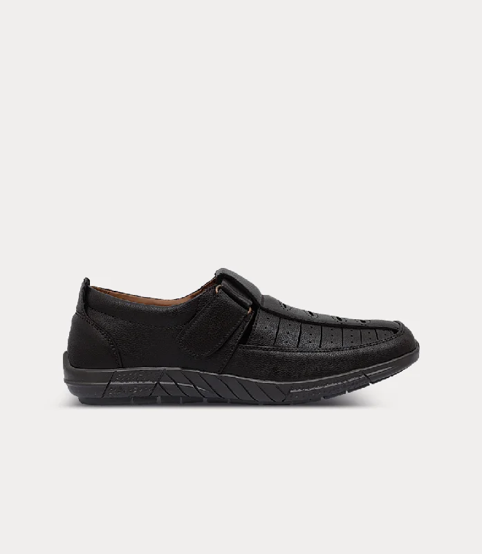 Men's sandals with a perforated leather upper for ventilation Men's sandals with a perforated leather upper for ventilation BM6866-ESPRESSO-Men Sandal Men's sandals with a perforated leather upper for ventilation Men's sandals with a perforated leather upper for ventilation BM6866-ESPRESSO-Men Sandal