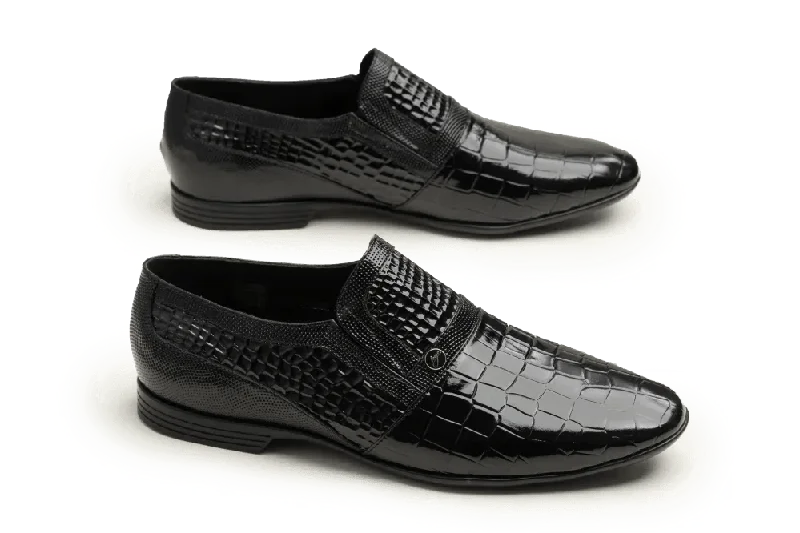 Men's loafers with a leather lining for comfort Men's loafers with a leather lining for comfort LOGO 10086 BKC Men's loafers with a leather lining for comfort Men's loafers with a leather lining for comfort LOGO 10086 BKC