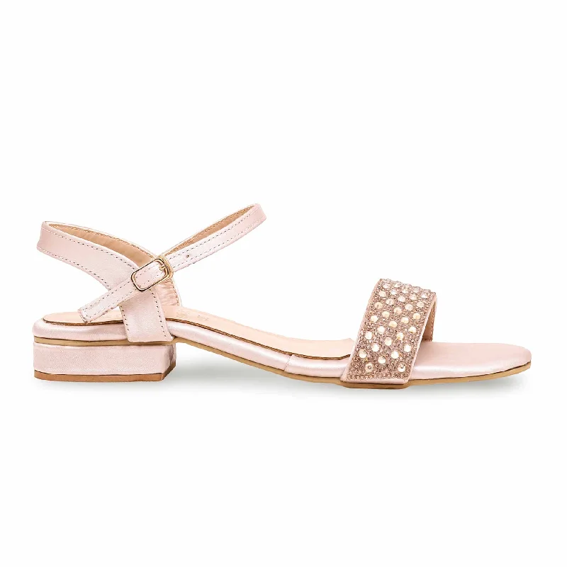 Men's sandals in a neutral color like black or brown Men's sandals in a neutral color like black or brown Golden Fancy Sandal FN6050 Men's sandals in a neutral color like black or brown Men's sandals in a neutral color like black or brown Golden Fancy Sandal FN6050