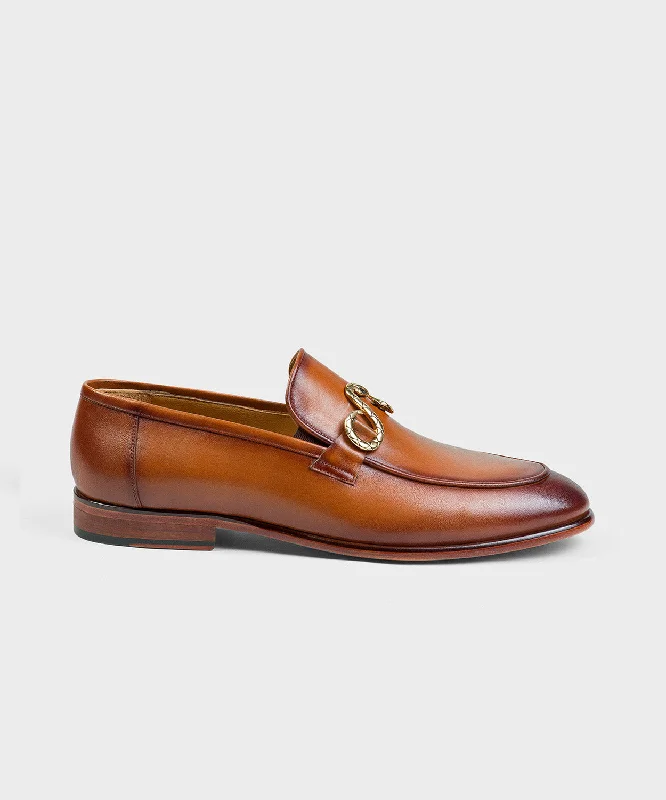 Men's loafers with a pointed toe for a stylish appearance Men's loafers with a pointed toe for a stylish appearance Snake Detail Loafers Men's loafers with a pointed toe for a stylish appearance Men's loafers with a pointed toe for a stylish appearance Snake Detail Loafers