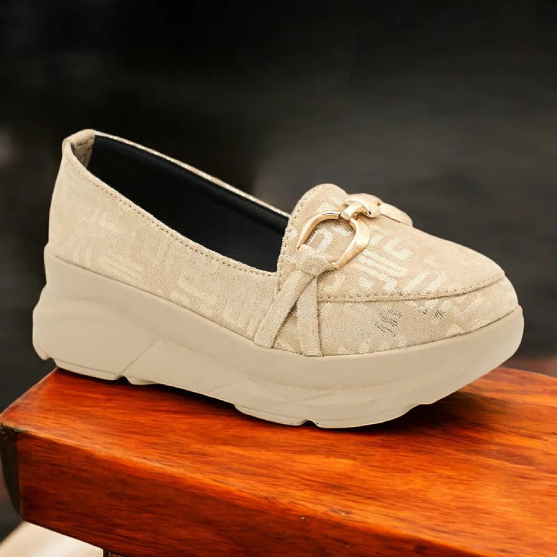 Men's slippers with a leather sole for a classic look M0431 wedge pump
