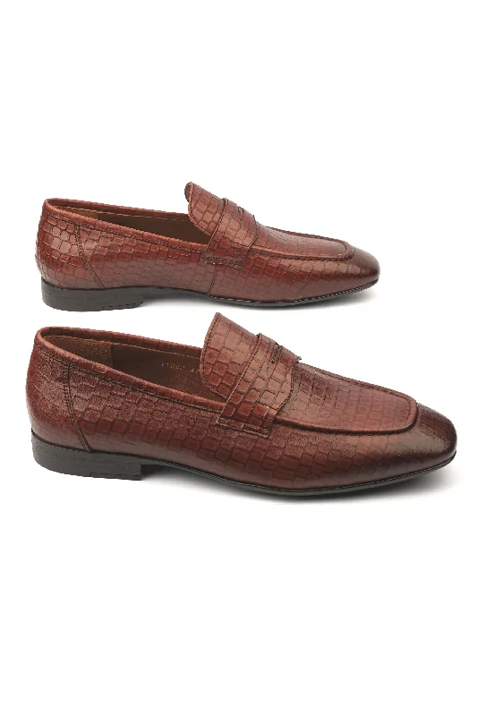 Men's loafers with a low - heeled design Men's loafers with a low - heeled design LOGO 11042 BRC Men's loafers with a low - heeled design Men's loafers with a low - heeled design LOGO 11042 BRC