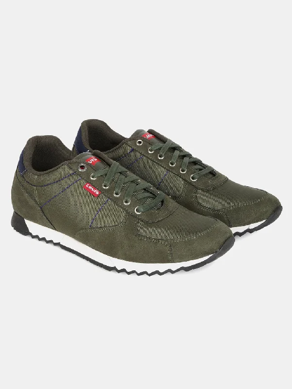 Men's casual shoes with a low - profile design Men's Solid Casual Shoes