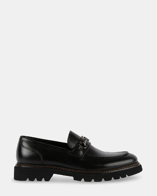 Men's loafers with a tassel front for a classic look Men's loafers with a tassel front for a classic look ELISIO BLACK LEATHER Men's loafers with a tassel front for a classic look Men's loafers with a tassel front for a classic look ELISIO BLACK LEATHER