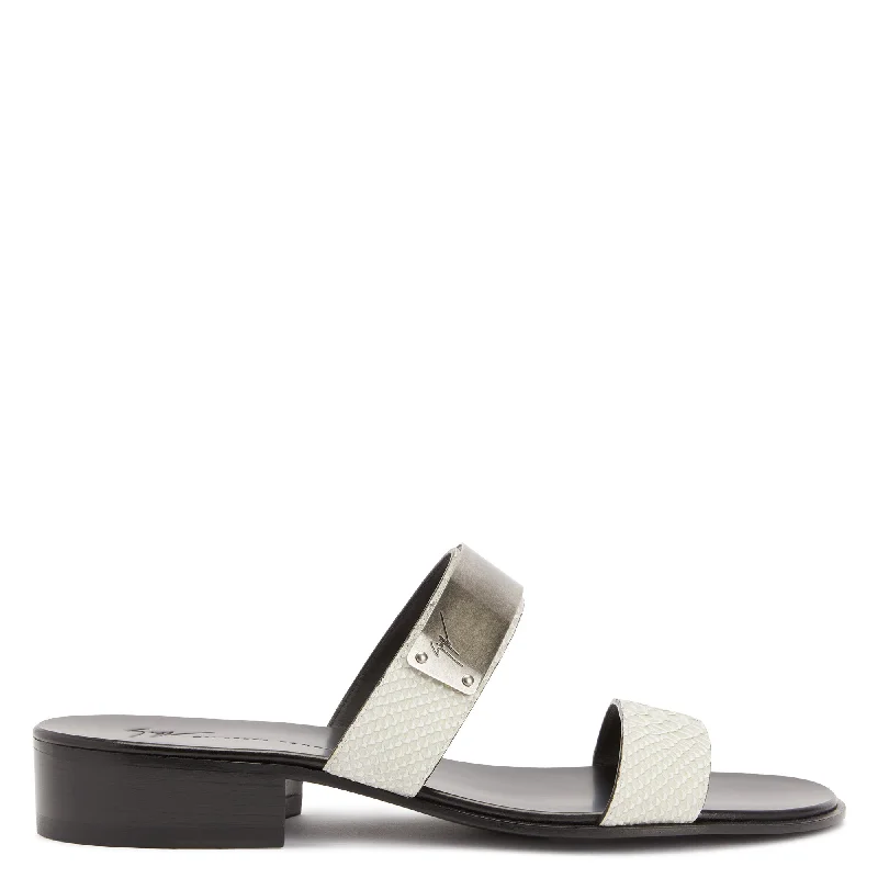 Men's loafers with a moc - toe design Men's loafers with a moc - toe design Giuseppe Zanotti Ignazio Men's loafers with a moc - toe design Men's loafers with a moc - toe design Giuseppe Zanotti Ignazio