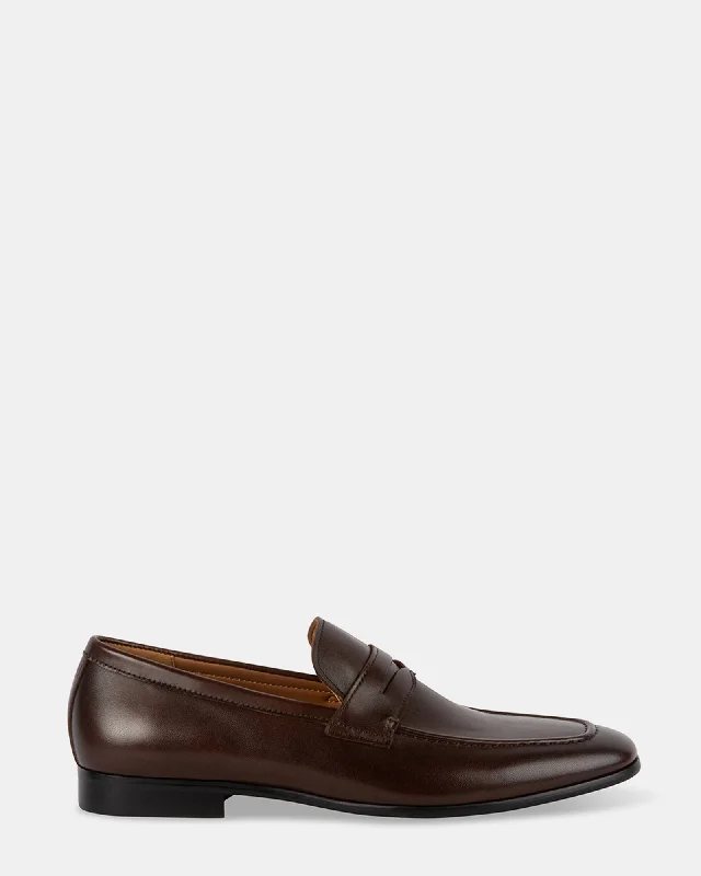 Men's loafers with a smooth leather finish Men's loafers with a smooth leather finish ANDERSS BROWN LEATHER Men's loafers with a smooth leather finish Men's loafers with a smooth leather finish ANDERSS BROWN LEATHER