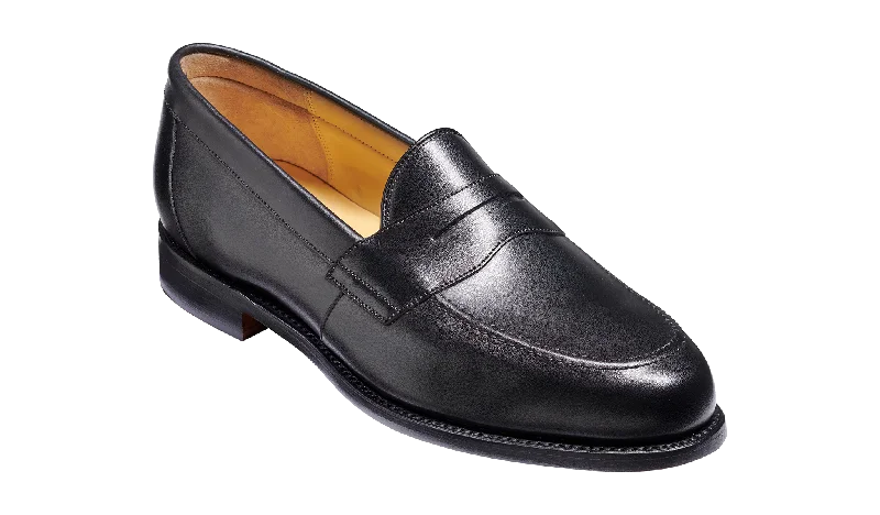 Men's loafers with a perforated leather upper for ventilation Men's loafers with a perforated leather upper for ventilation Portsmouth - Black Calf Men's loafers with a perforated leather upper for ventilation Men's loafers with a perforated leather upper for ventilation Portsmouth - Black Calf