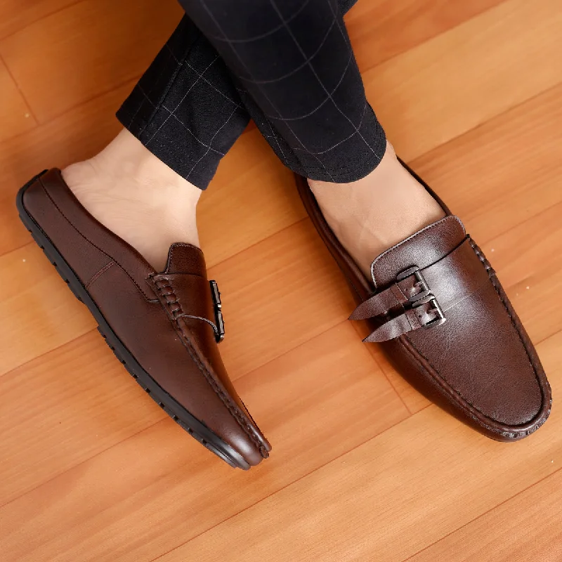 Men's casual shoes with a geometric pattern Bacca Bucci JAMBOREE Fashion Mules/Clogs/Backless Loafers for Party/Travel/Office-Brown Men's casual shoes with a geometric pattern Bacca Bucci JAMBOREE Fashion Mules/Clogs/Backless Loafers for Party/Travel/Office-Brown