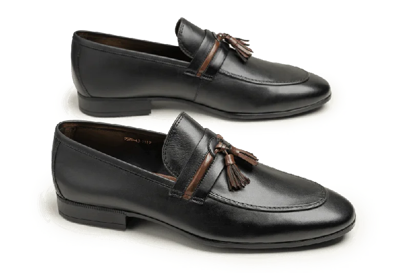 Men's leather loafers with a penny slot Men's leather loafers with a penny slot LOGO 9570 BKA Men's leather loafers with a penny slot Men's leather loafers with a penny slot LOGO 9570 BKA