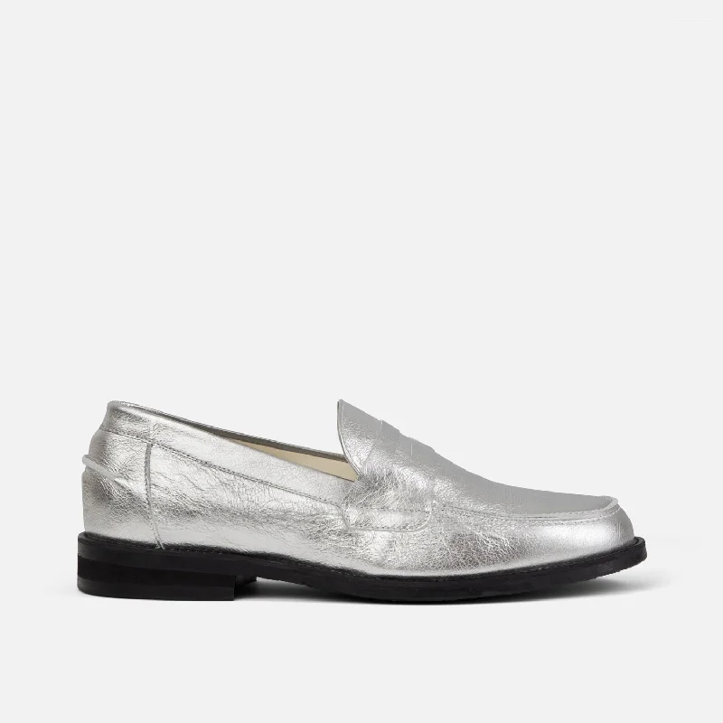 Men's loafers with a leather lining for comfort Men's loafers with a leather lining for comfort Wilde Silver Penny Loafer - Men's Men's loafers with a leather lining for comfort Men's loafers with a leather lining for comfort Wilde Silver Penny Loafer - Men's