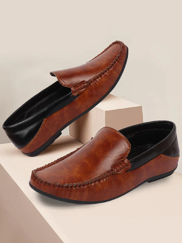 Men's casual shoes with a geometric pattern Men Tan Casual Slip-On Loafers