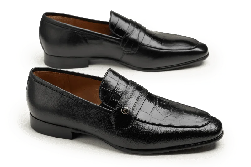 Men's loafers with a smooth leather finish Men's loafers with a smooth leather finish LOGO 1078 BKC Men's loafers with a smooth leather finish Men's loafers with a smooth leather finish LOGO 1078 BKC