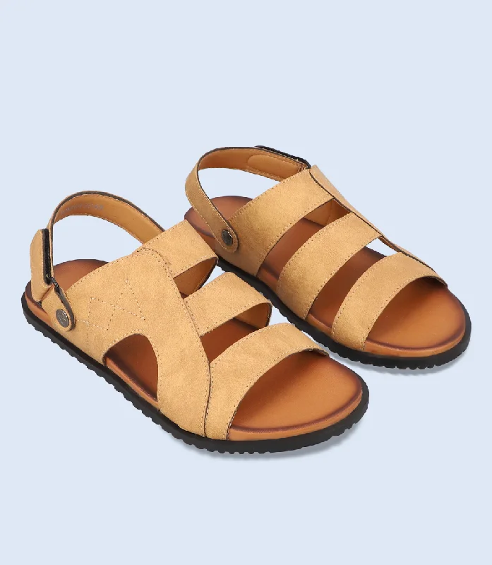 Men's sandals with a contrast stitching detail Men's sandals with a contrast stitching detail BM4837-BEIGE-Men Sandals Men's sandals with a contrast stitching detail Men's sandals with a contrast stitching detail BM4837-BEIGE-Men Sandals