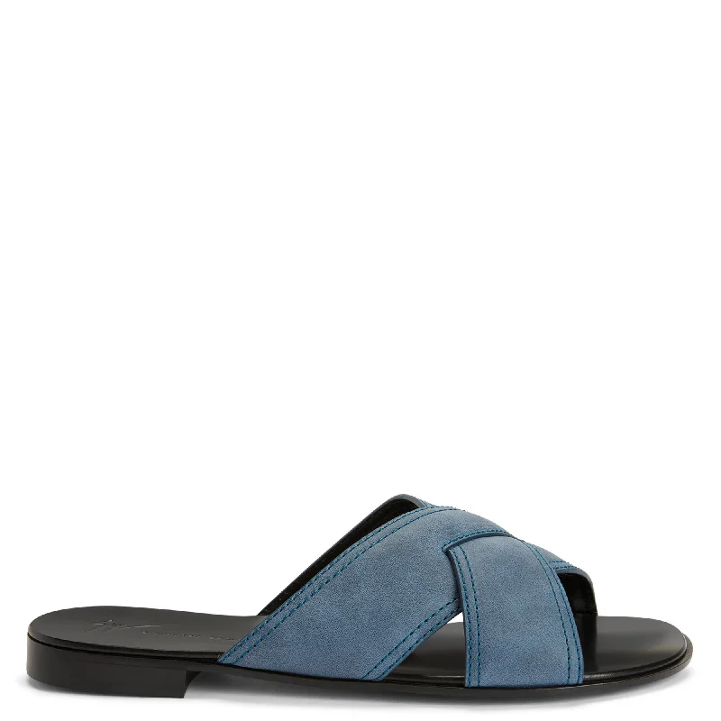 Men's loafers with a moc - toe design Men's loafers with a moc - toe design Giuseppe Zanotti Flavio Men's loafers with a moc - toe design Men's loafers with a moc - toe design Giuseppe Zanotti Flavio