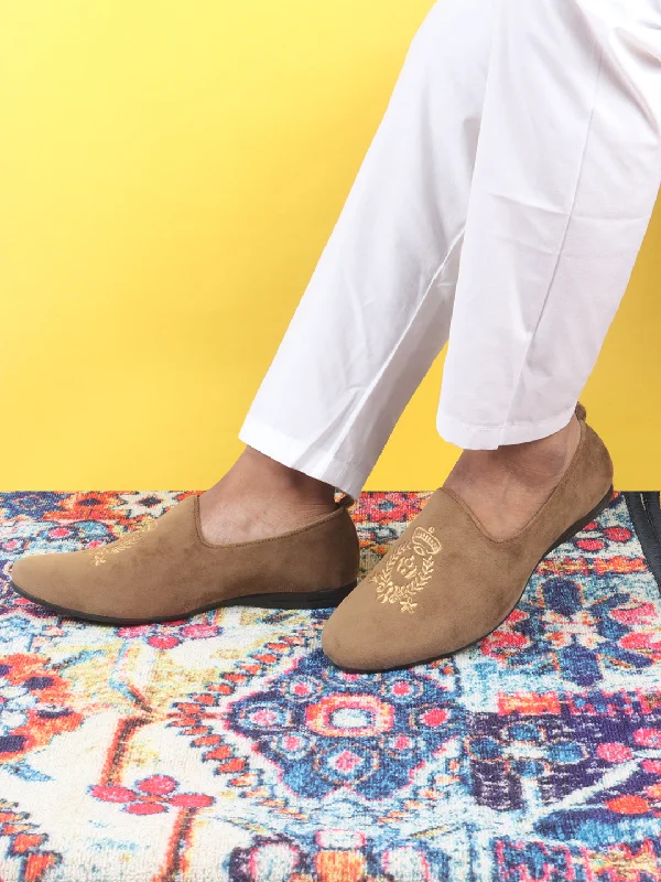 Men's casual shoes with a padded heel for comfort Men Light Brown Velvet Embroidery Party Casual Loafer Shoes Men's casual shoes with a padded heel for comfort Men Light Brown Velvet Embroidery Party Casual Loafer Shoes