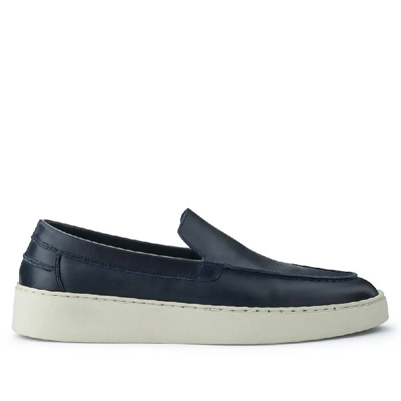 Men's casual shoes with a sporty look and feel Quade Smart Leather Slip-On Shoes - QUADE / 327 428 Men's casual shoes with a sporty look and feel Quade Smart Leather Slip-On Shoes - QUADE / 327 428