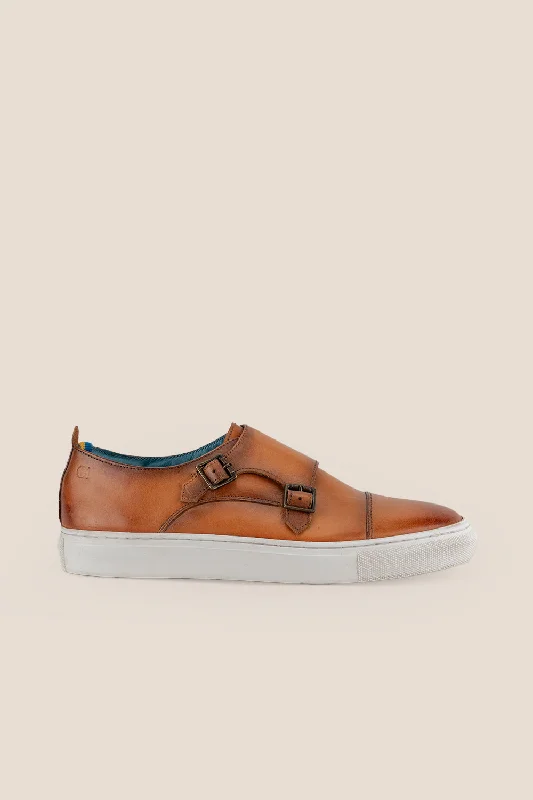 Men's casual shoes with a sporty look and feel Nash Cognac