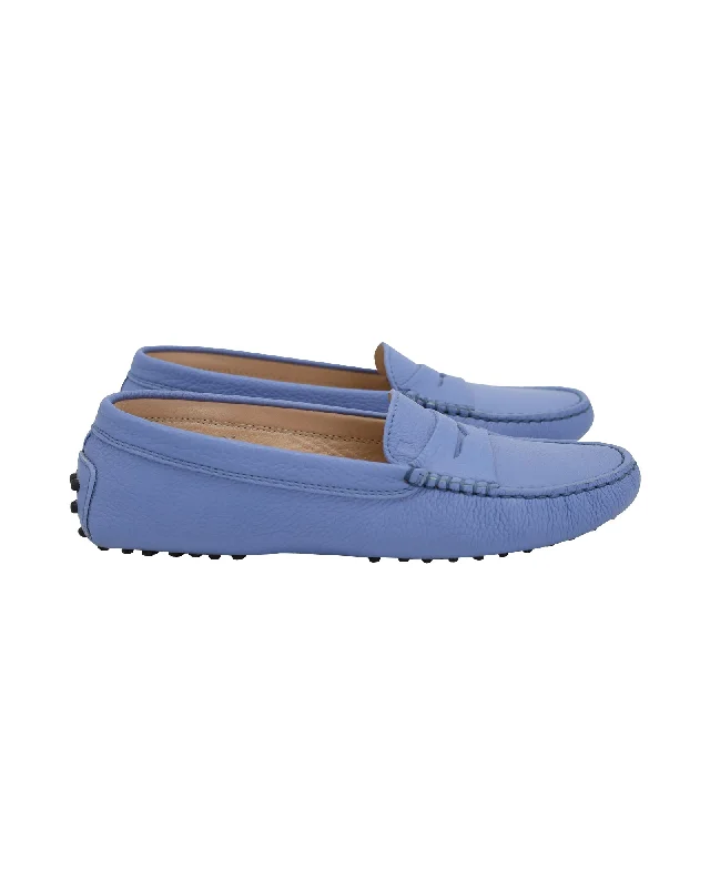 Men's loafers with a cushioned footbed Men's loafers with a cushioned footbed Tod's Gommino Loafers in Pastel Blue Leather Men's loafers with a cushioned footbed Men's loafers with a cushioned footbed Tod's Gommino Loafers in Pastel Blue Leather
