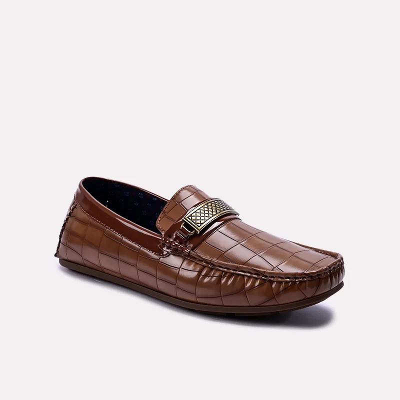Men's loafers with a moc - toe design Men's loafers with a moc - toe design Kenel Brown Glossy Textured Loafers 0130872 Men's loafers with a moc - toe design Men's loafers with a moc - toe design Kenel Brown Glossy Textured Loafers 0130872