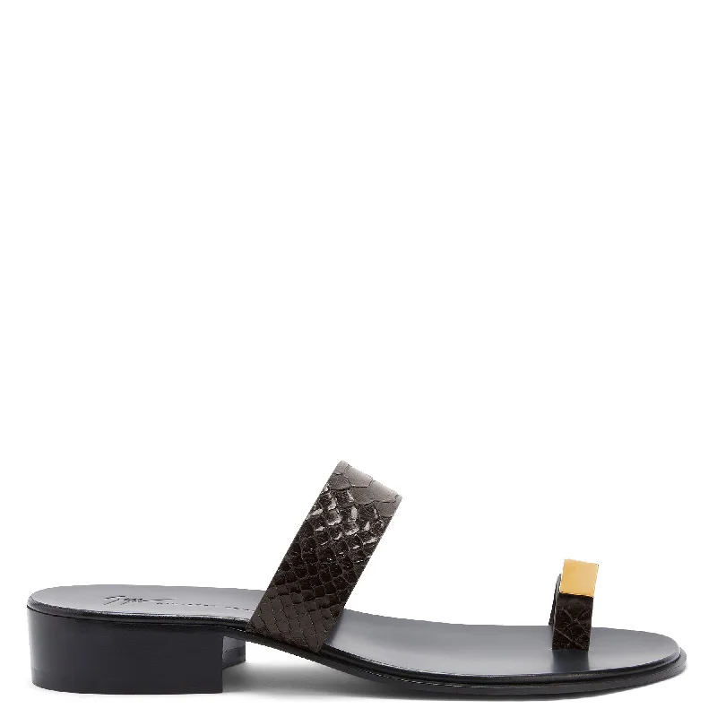Men's loafers with a cushioned footbed Men's loafers with a cushioned footbed Giuseppe Zanotti Bardack Men's loafers with a cushioned footbed Men's loafers with a cushioned footbed Giuseppe Zanotti Bardack