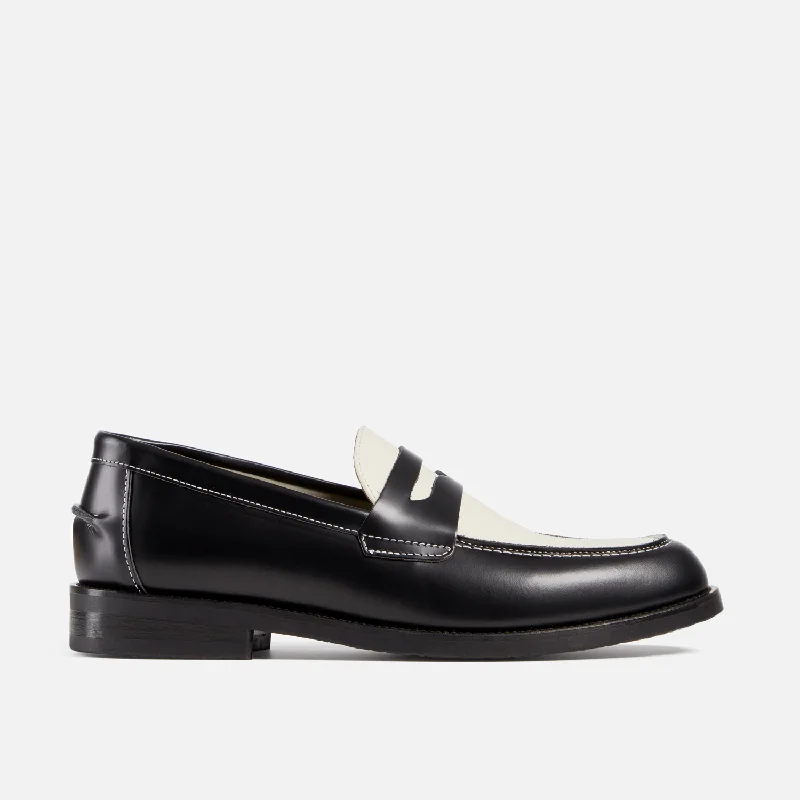 Men's loafers with a moc - toe design Men's loafers with a moc - toe design Wilde Black + White Penny Loafer - Men's Men's loafers with a moc - toe design Men's loafers with a moc - toe design Wilde Black + White Penny Loafer - Men's