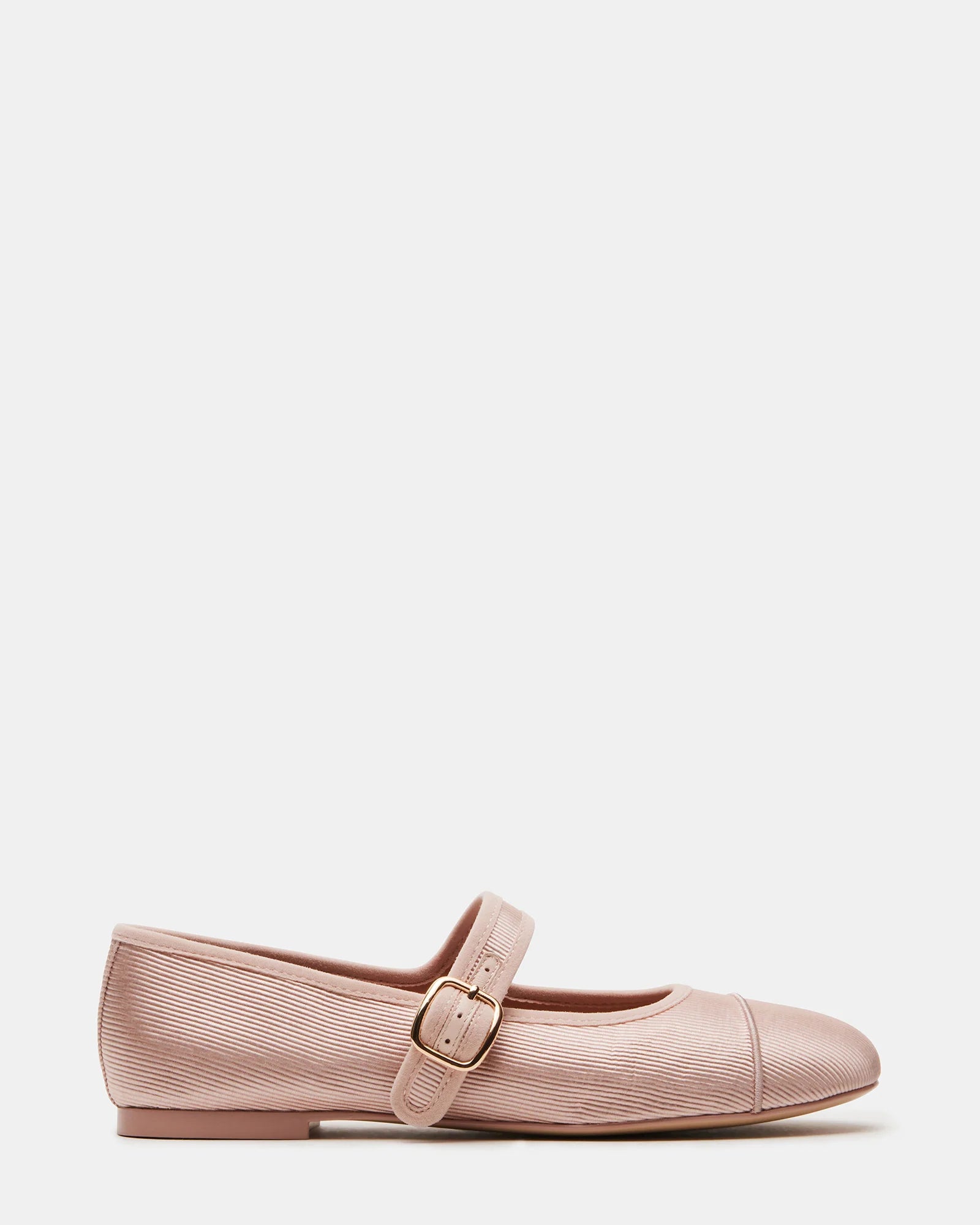Men's loafers with a tassel front for a classic look Men's loafers with a tassel front for a classic look DORY BLUSH SATIN Men's loafers with a tassel front for a classic look Men's loafers with a tassel front for a classic look DORY BLUSH SATIN