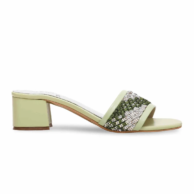 Men's slippers with a shock - absorbing midsole Green Fancy Slipper FN7748