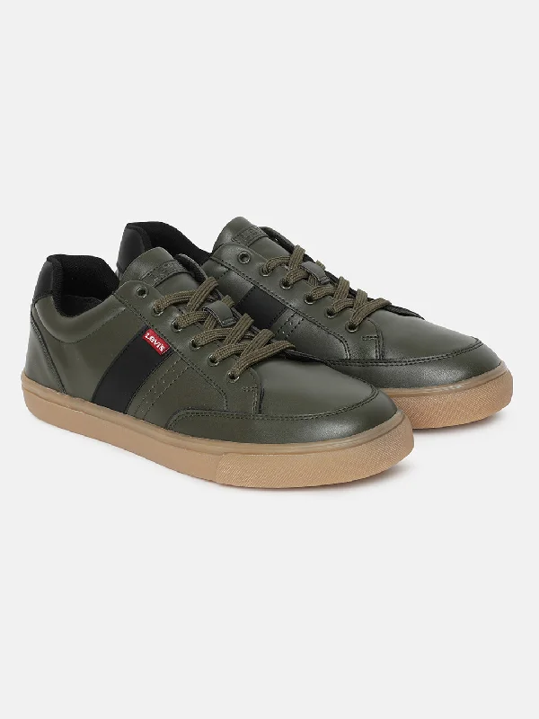 Men's casual shoes with a padded heel for comfort Men's Olive Colorblock Shoes