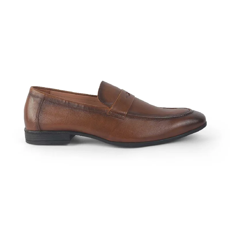 Men's loafers with a moc - toe design Men's loafers with a moc - toe design Tresmode Hawk Tan Men's Leather Penny Loafers Men's loafers with a moc - toe design Men's loafers with a moc - toe design Tresmode Hawk Tan Men's Leather Penny Loafers