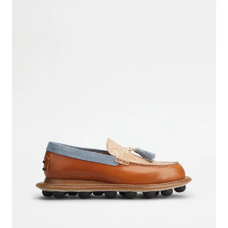 Men's loafers with a perforated leather upper for ventilation Men's loafers with a perforated leather upper for ventilation Loafers in Leather Men's loafers with a perforated leather upper for ventilation Men's loafers with a perforated leather upper for ventilation Loafers in Leather