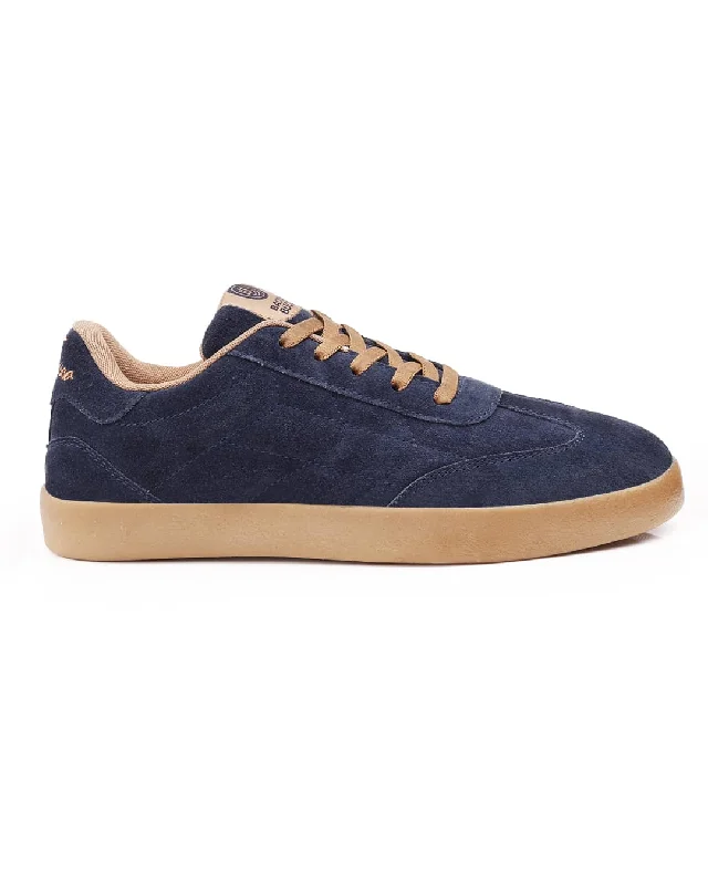 Men's casual shoes with a sporty look and feel Bacca Bucci Fresco – Suede Low-Top Sneakers for the Urban Nomad Men's casual shoes with a sporty look and feel Bacca Bucci Fresco – Suede Low-Top Sneakers for the Urban Nomad