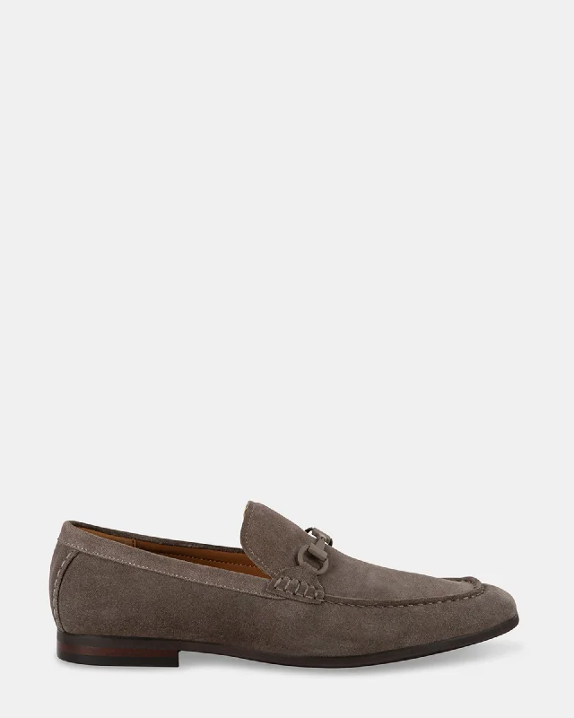 Men's loafers with a tassel front for a classic look Men's loafers with a tassel front for a classic look RIMINI TAUPE SUEDE Men's loafers with a tassel front for a classic look Men's loafers with a tassel front for a classic look RIMINI TAUPE SUEDE