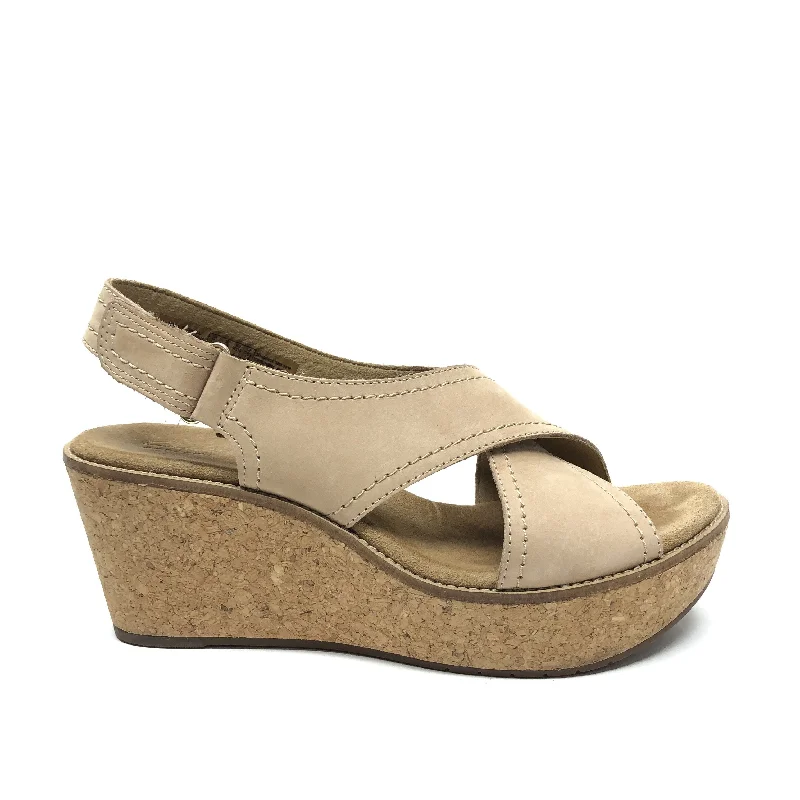Men's sandals with a shock - absorbing insole Men's sandals with a shock - absorbing insole Sandals Heels Wedge By Clarks Size: 10 Men's sandals with a shock - absorbing insole Men's sandals with a shock - absorbing insole Sandals Heels Wedge By Clarks Size: 10