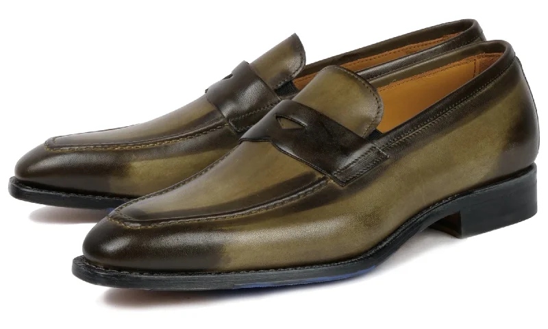Men's loafers with a moc - toe design Men's loafers with a moc - toe design Hampton Penny Loafer Olive Green Men's loafers with a moc - toe design Men's loafers with a moc - toe design Hampton Penny Loafer Olive Green
