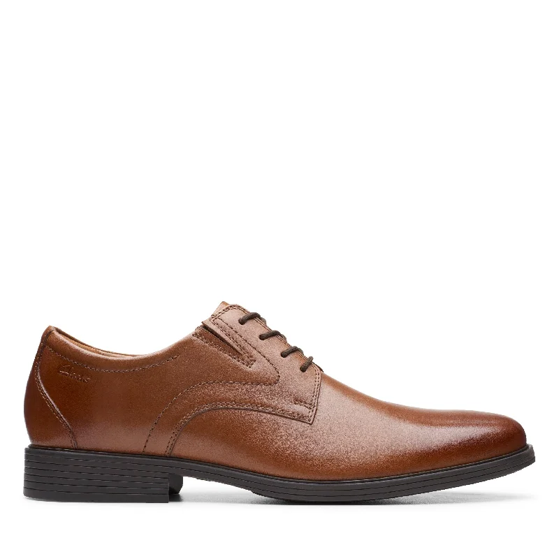 Men's formal shoes with a padded insole for comfort Men's formal shoes with a padded insole for comfort Clarks Whiddon Plain in Brown Leather Men's formal shoes with a padded insole for comfort Men's formal shoes with a padded insole for comfort Clarks Whiddon Plain in Brown Leather