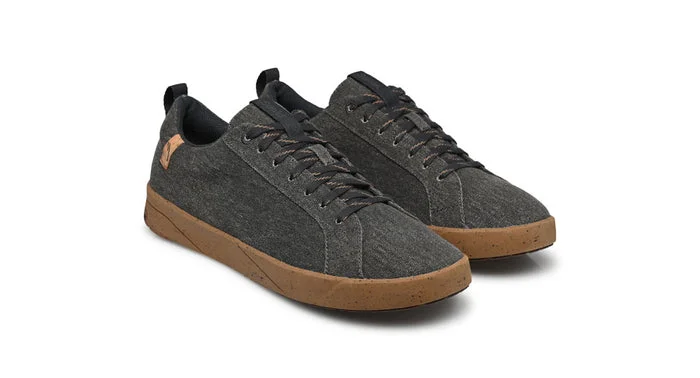 Men's casual shoes with a soft insole for cushioning SAOLA Men's Cannon Canvas M 2.0 Dark Grey SAO2104 105 Men's casual shoes with a soft insole for cushioning SAOLA Men's Cannon Canvas M 2.0 Dark Grey SAO2104 105